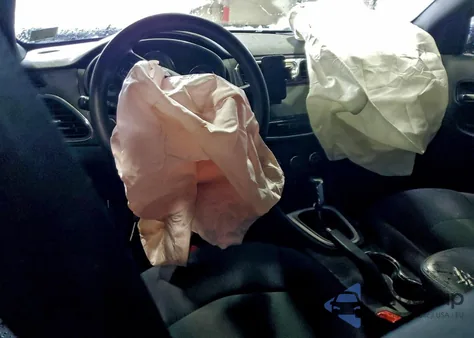 2012 Chrysler 200 Lx из США, поврежденный, VIN 1C3CCBAB4CN179994